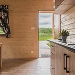 펜션 Summer House In D Browa By The Sea